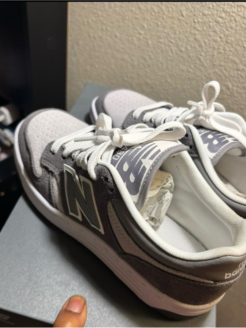New Balance 480. - Picture 2 of 4